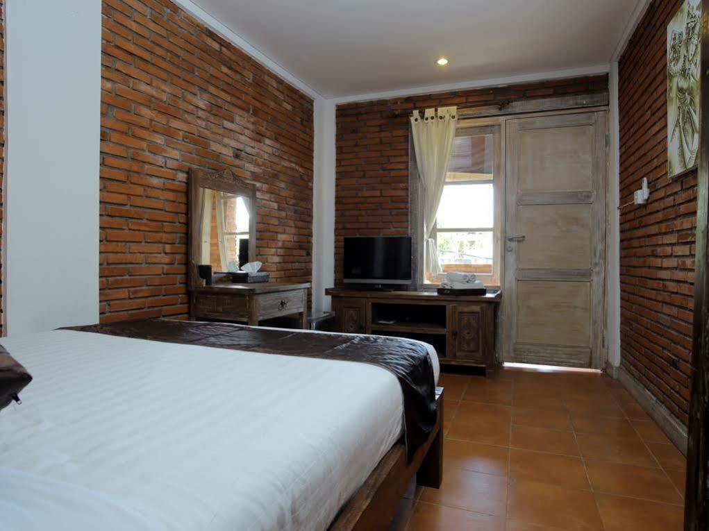 Reddoorz Near Raya Semer Canggu Kültér fotó